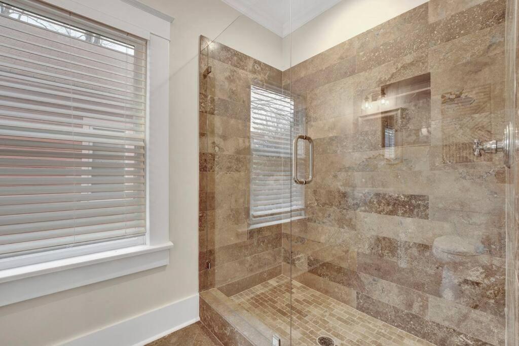 The Victorian - Elegant 3Br Home Near Overton メンフィス エクステリア 写真