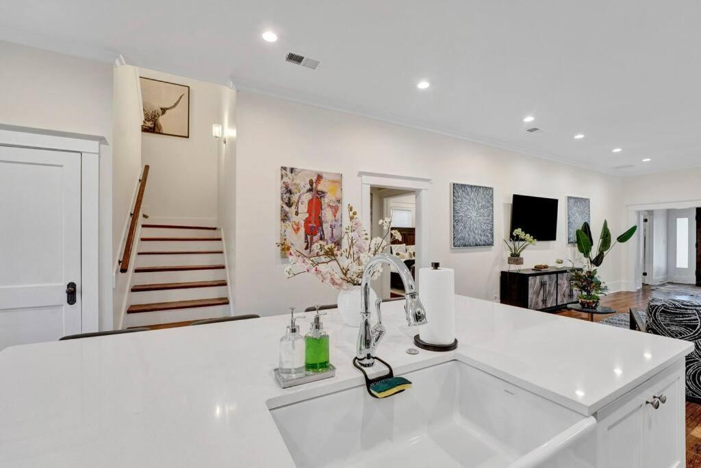 The Victorian - Elegant 3Br Home Near Overton メンフィス エクステリア 写真