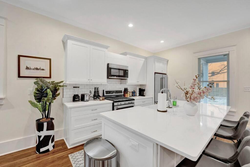The Victorian - Elegant 3Br Home Near Overton メンフィス エクステリア 写真